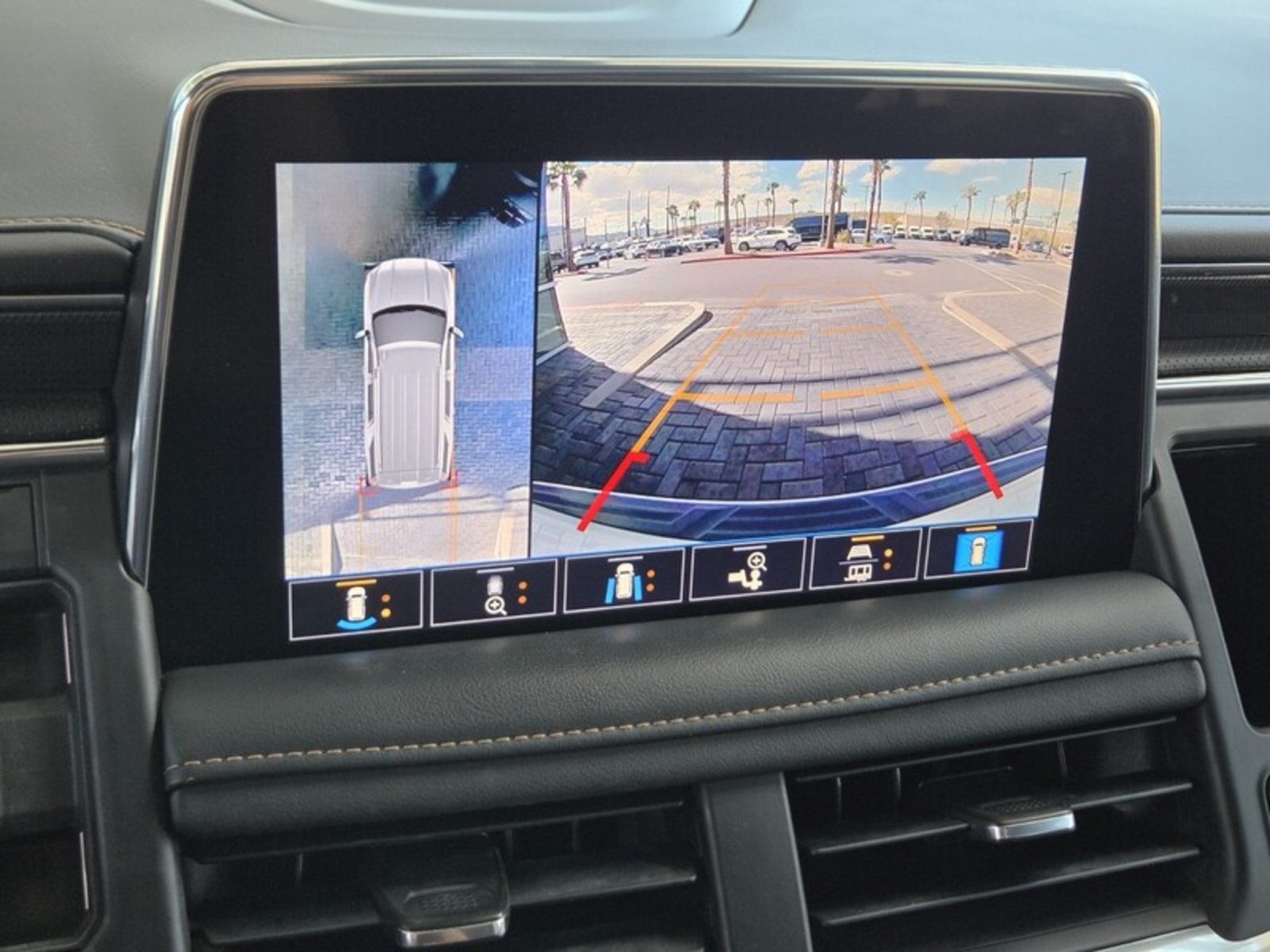 Used 2021 White Frost Tricoat GMC AT4 image 32