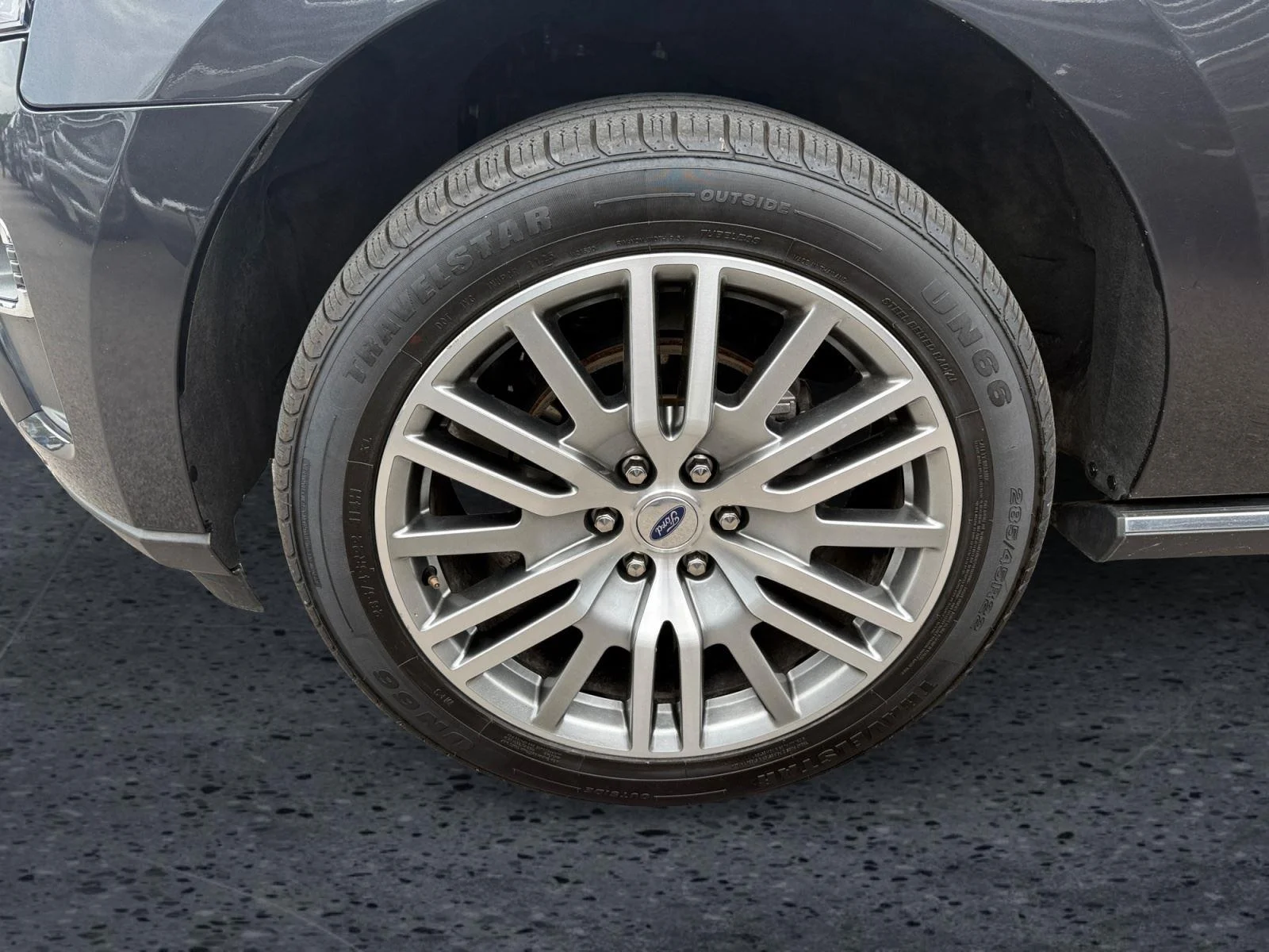 Used 2023 Dark Matter Gray Ford Limited image 9