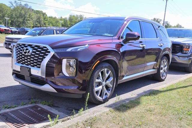 Used 2022 Red Hyundai Limited image 2