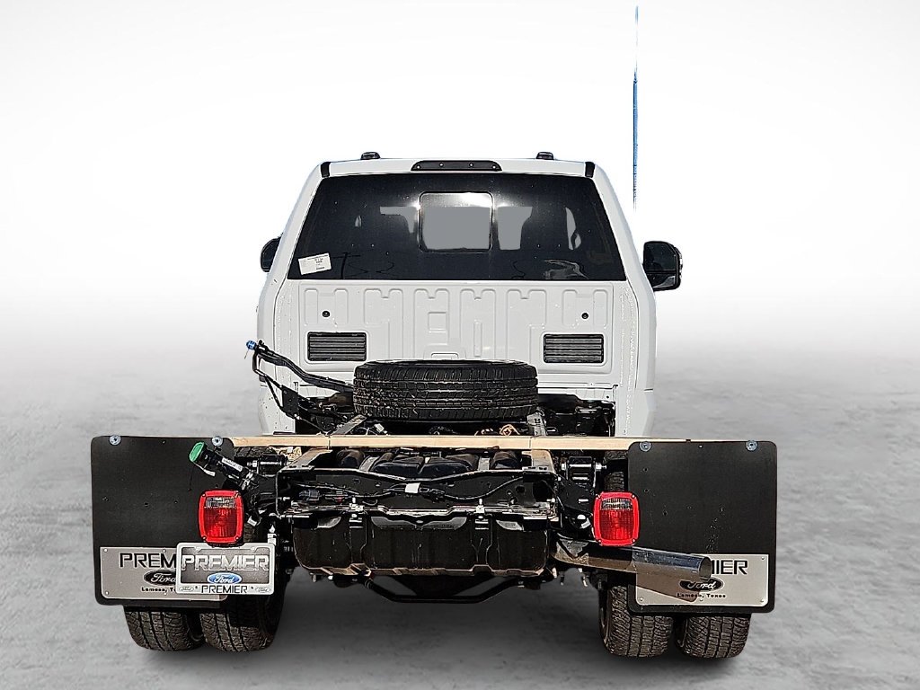 New 2027 Oxford White Ford F-350® XL image 9