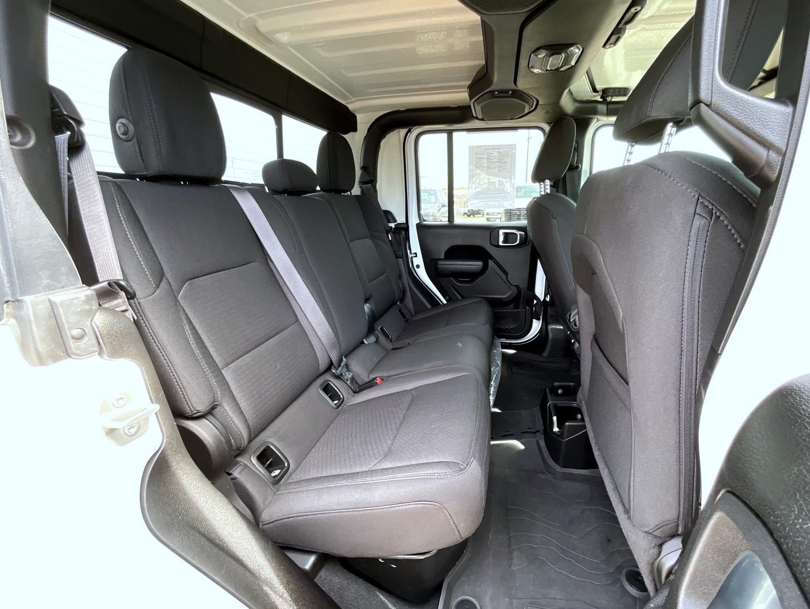 Used 2023 White Jeep Sport S image 18