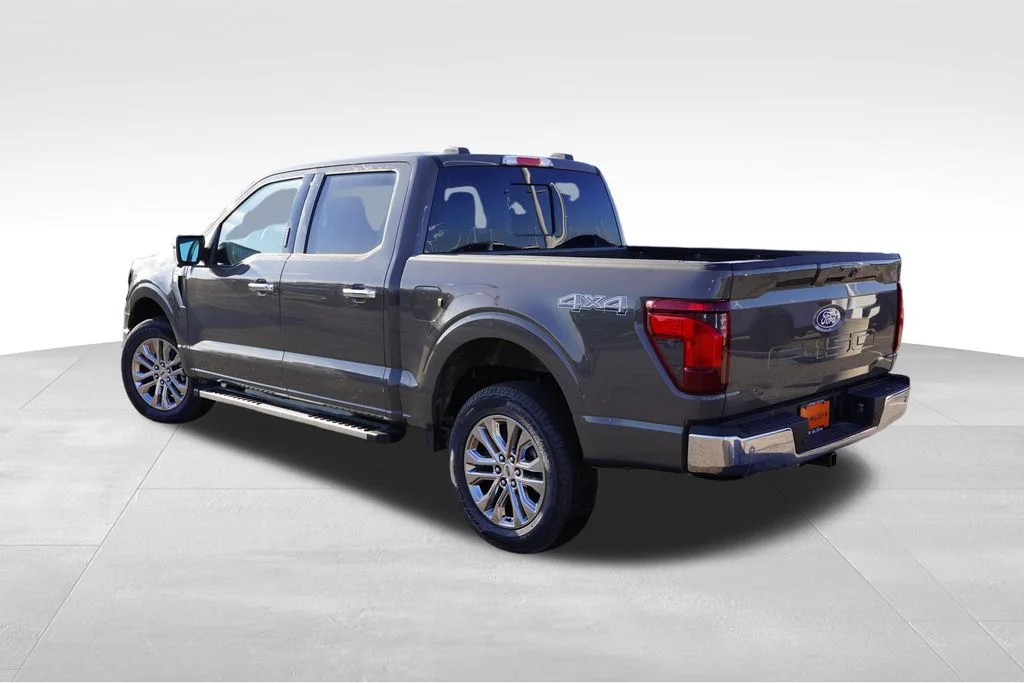 New 2026 Gray Ford XLT image 5