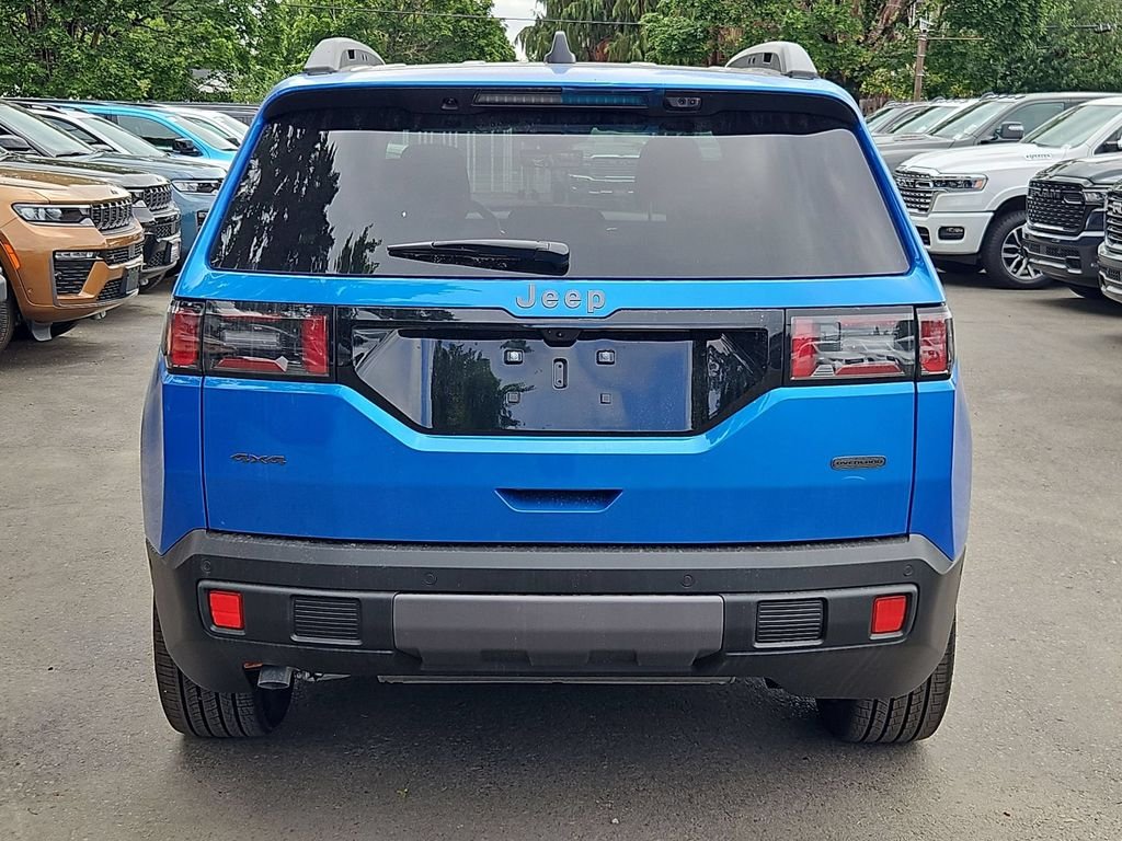 New 2026 Hydro Blue Pearl-Coat Exterior Paint Jeep Overland image 6