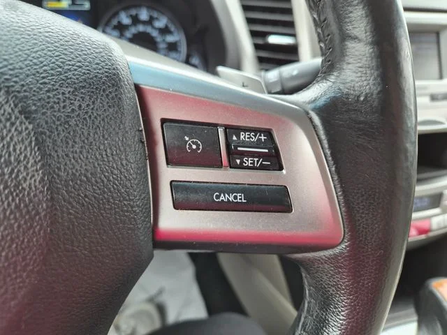 Used 2013 Tan Subaru 2.5i image 20