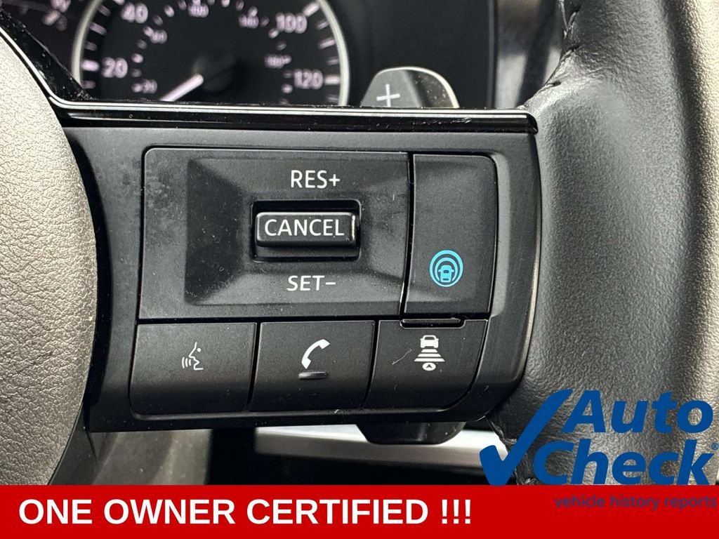 Used 2023 White Nissan SL image 27