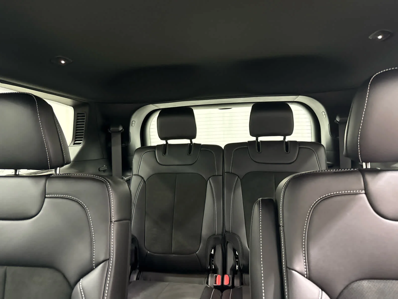 Used 2025 Silver Jeep Altitude 4x4 image 14