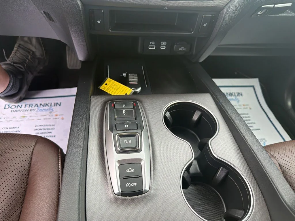 Used 2025 White Honda RTL image 11