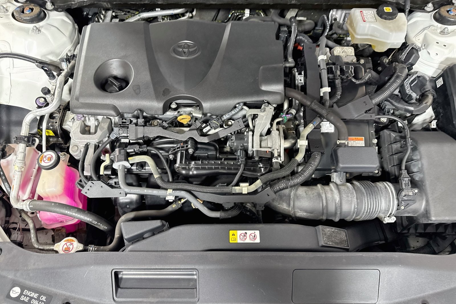 Used 2019 White Toyota Hybrid SE image 29