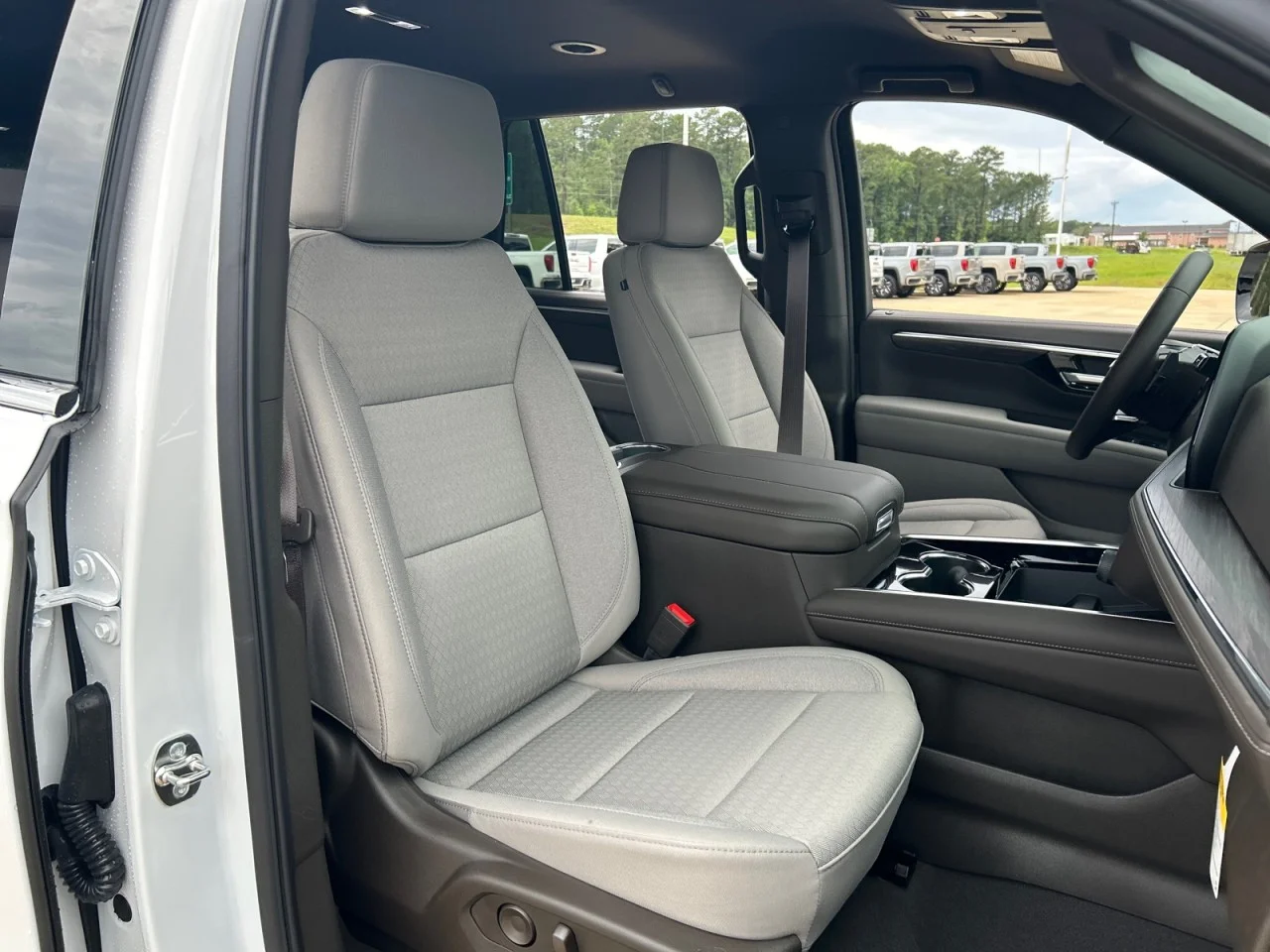 New 2026 Summit White Chevrolet LS image 20