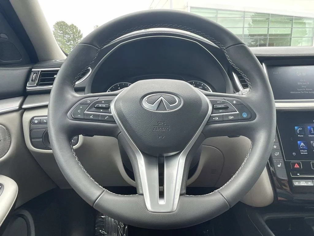 Used 2023 Black INFINITI LUXE image 24