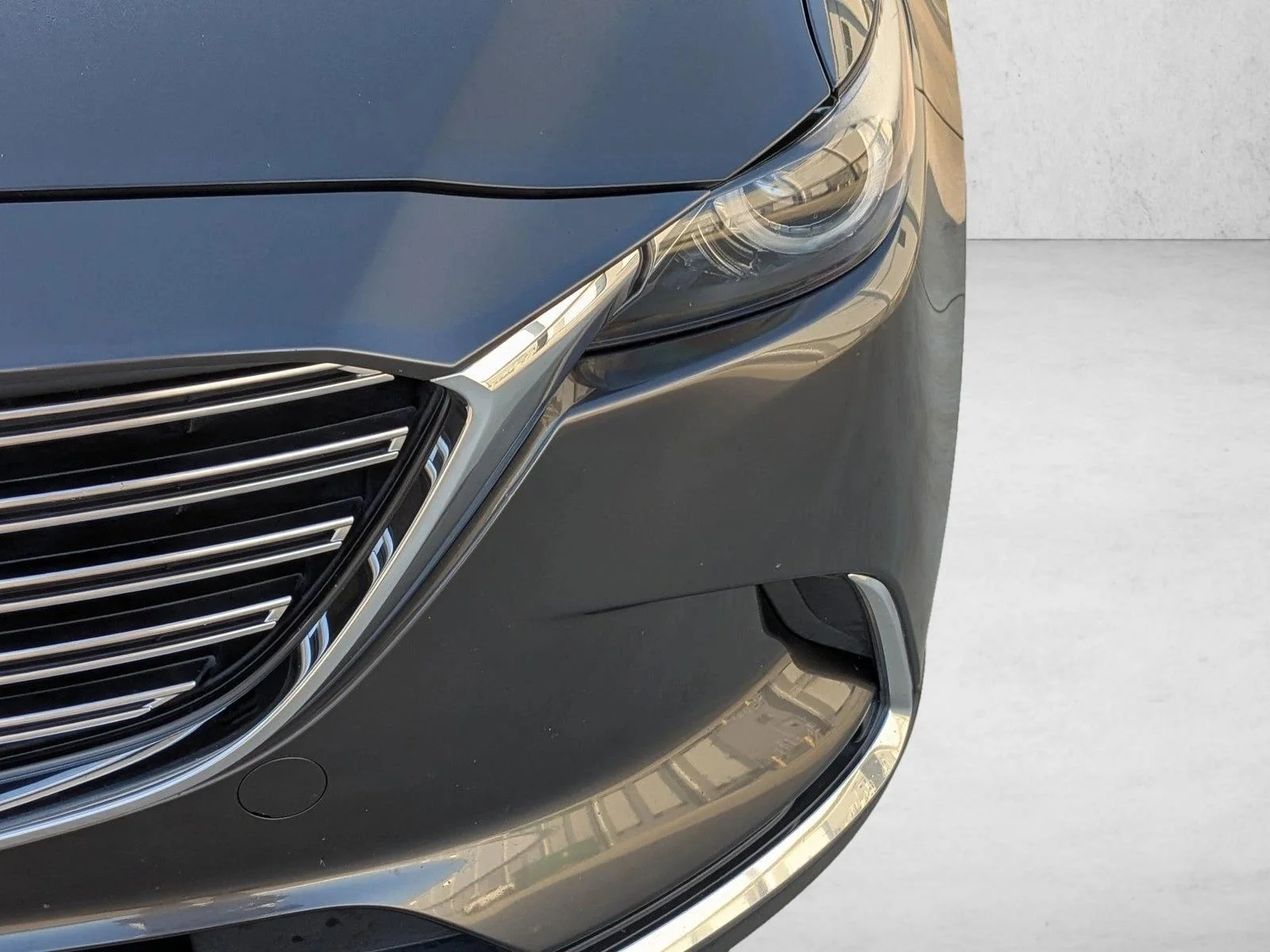 Used 2016 Machine Gray Metallic Mazda Signature image 9