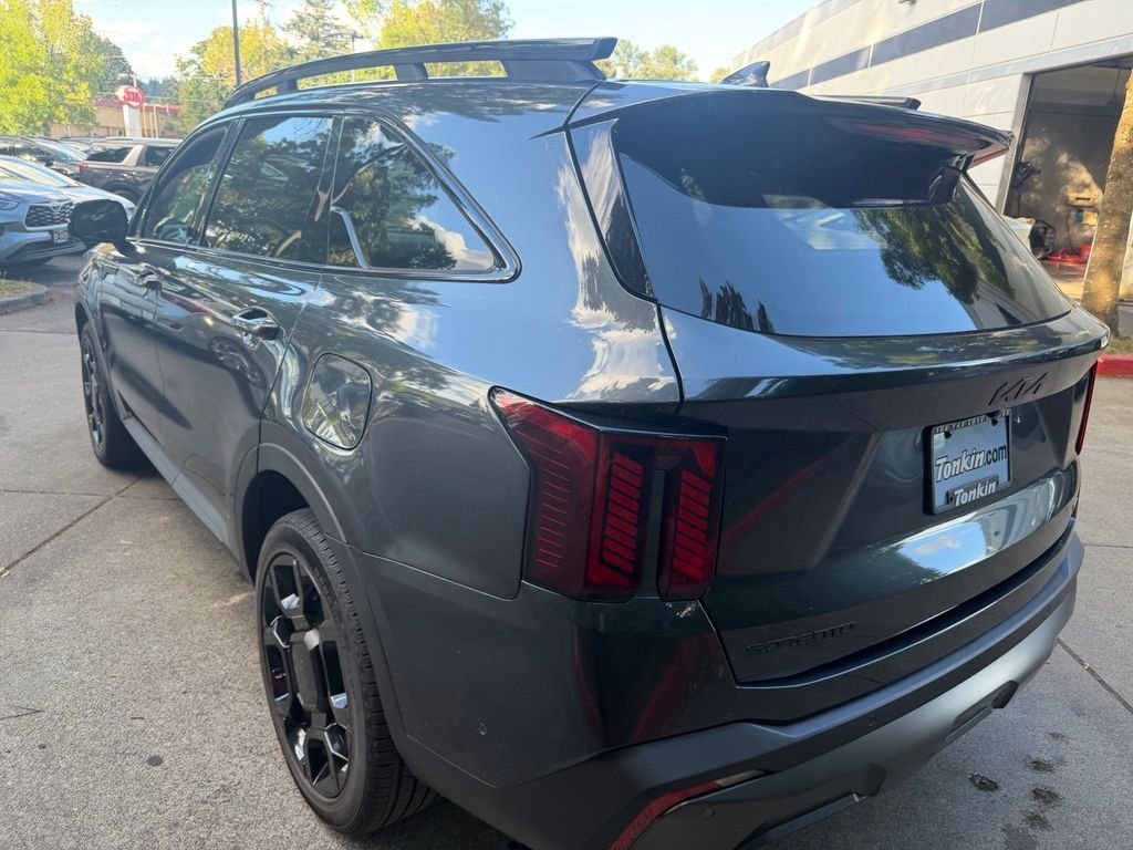 Used 2025 Gravity Gray Kia X-Line SX image 6