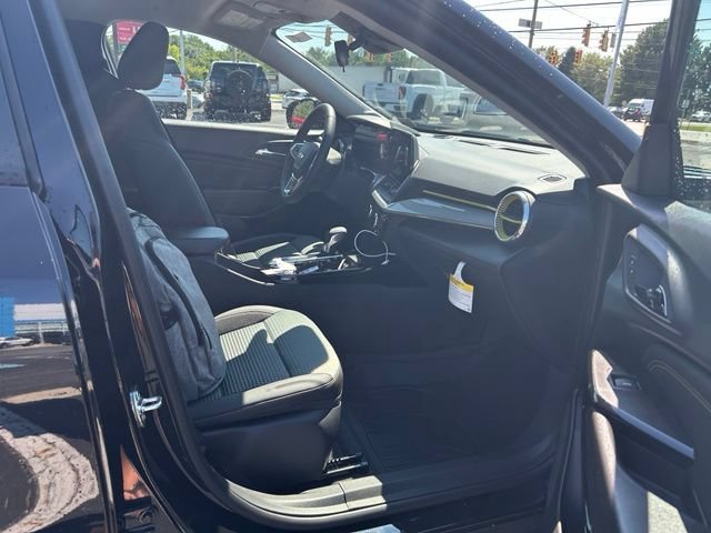 New 2026 Mosaic Black Metallic Chevrolet LT image 9
