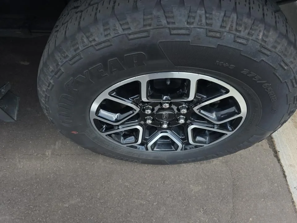 Used 2023 Black Metallic Ford XLT image 14