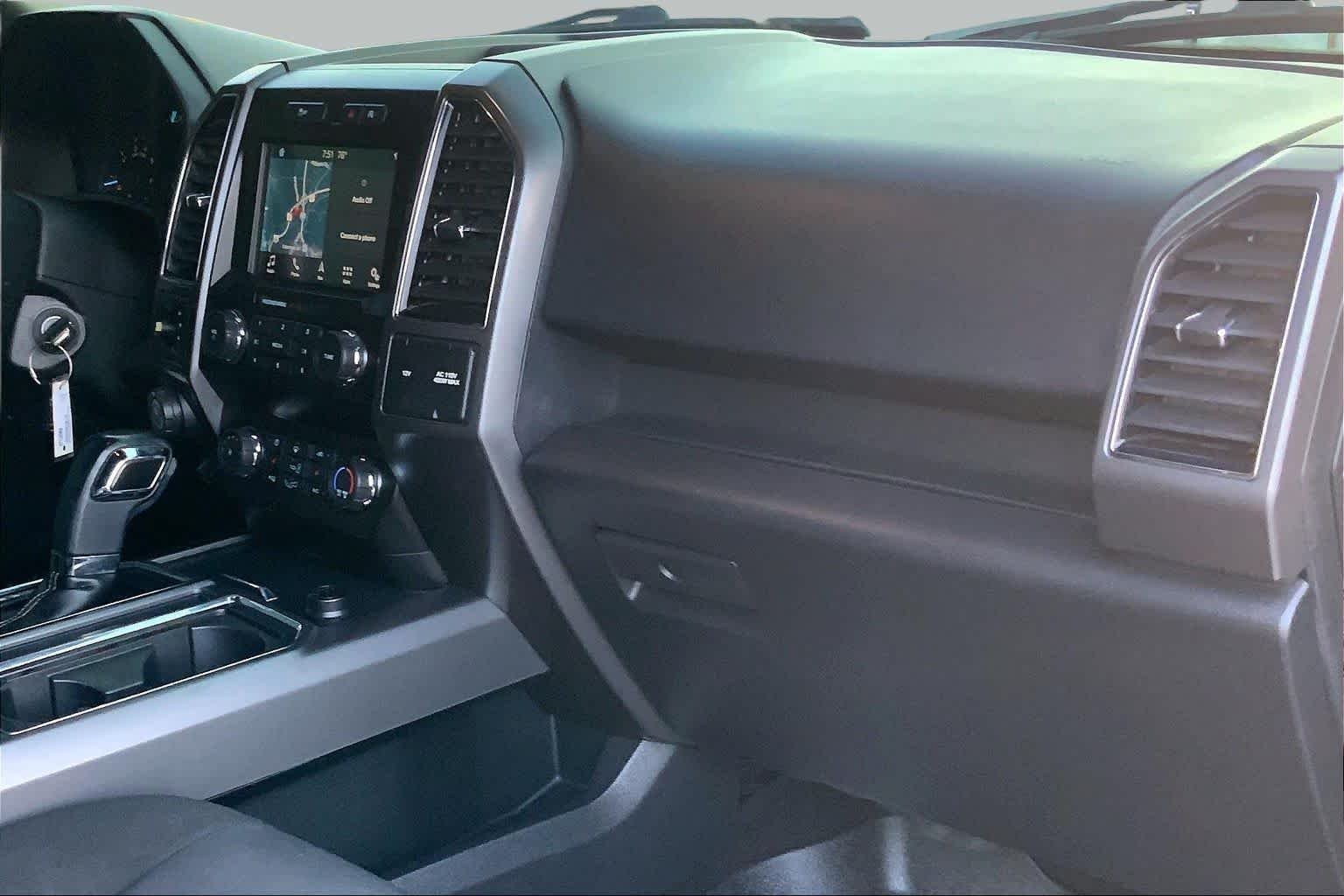 Used 2019 Agate Black Metallic Ford XLT image 17