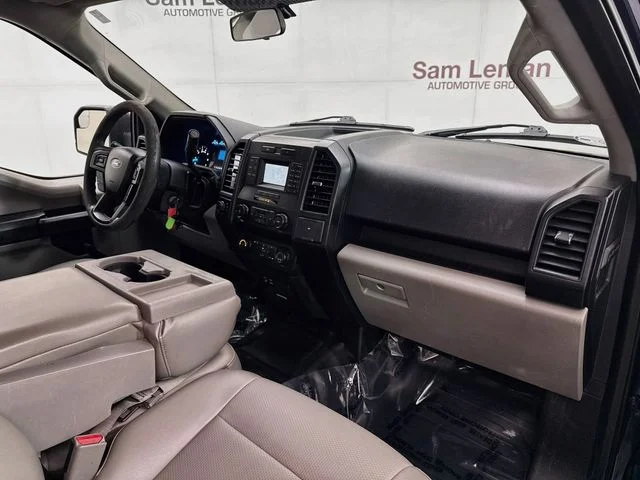 Used 2015 Blue Ford XL image 25