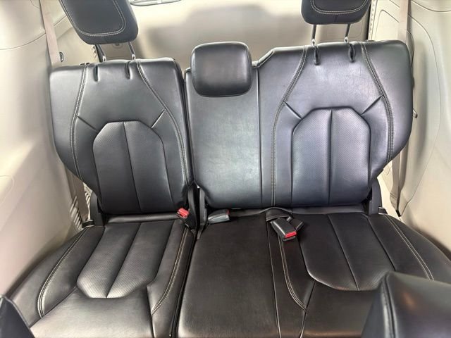 Certified Used 2023 Gray Clearcoat Chrysler Touring L image 19
