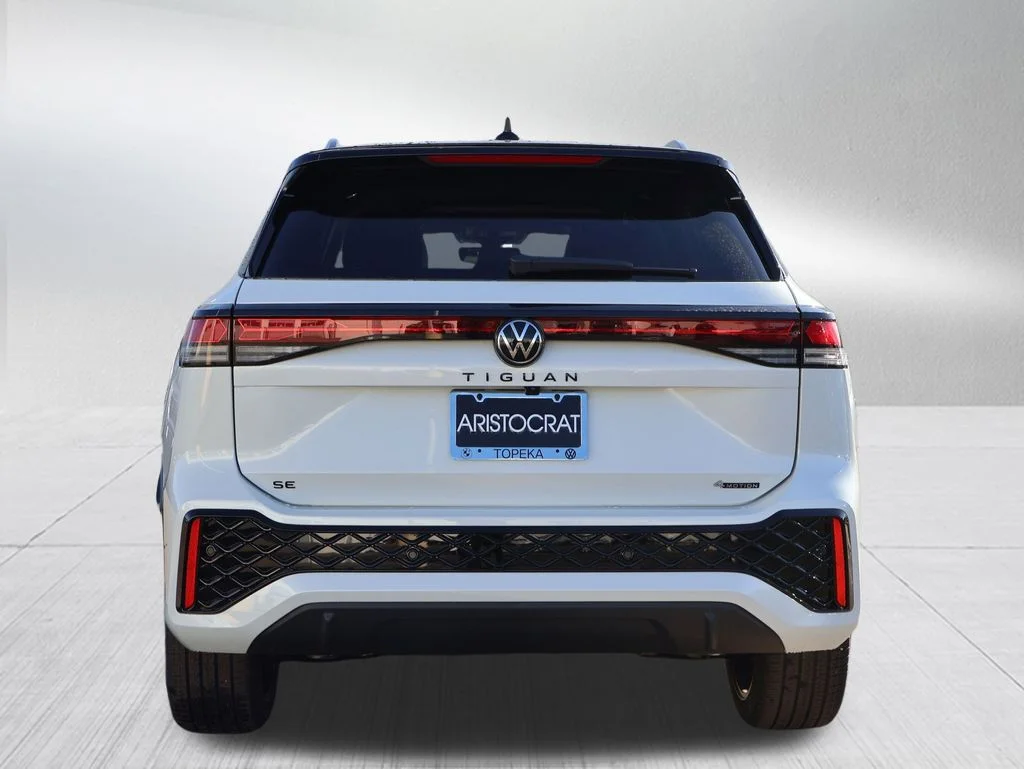 New 2026 White Volkswagen 2.0T SE R-Line Black image 32