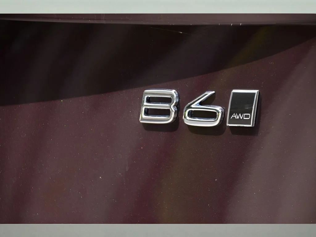 Used 2026 Mulberry Red Metallic Volvo Core image 29