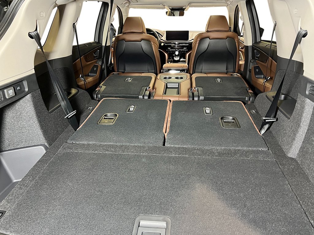 New 2026 Liquid Carbon Metallic Acura w/Advance Package image 36