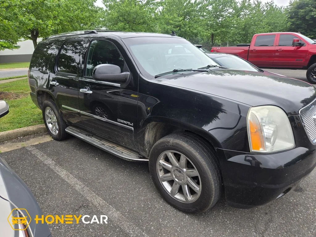 2011 GMC Yukon Denali - AWD's photo