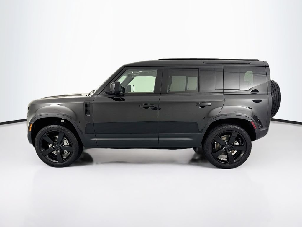 New 2026 Santorini Black Land Rover S image 8