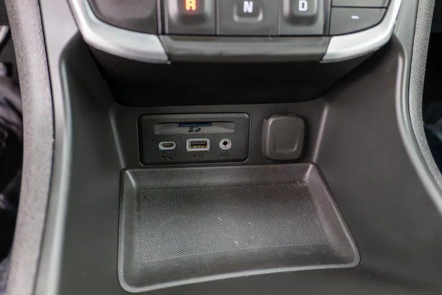 Used 2022 Red GMC SLT image 32