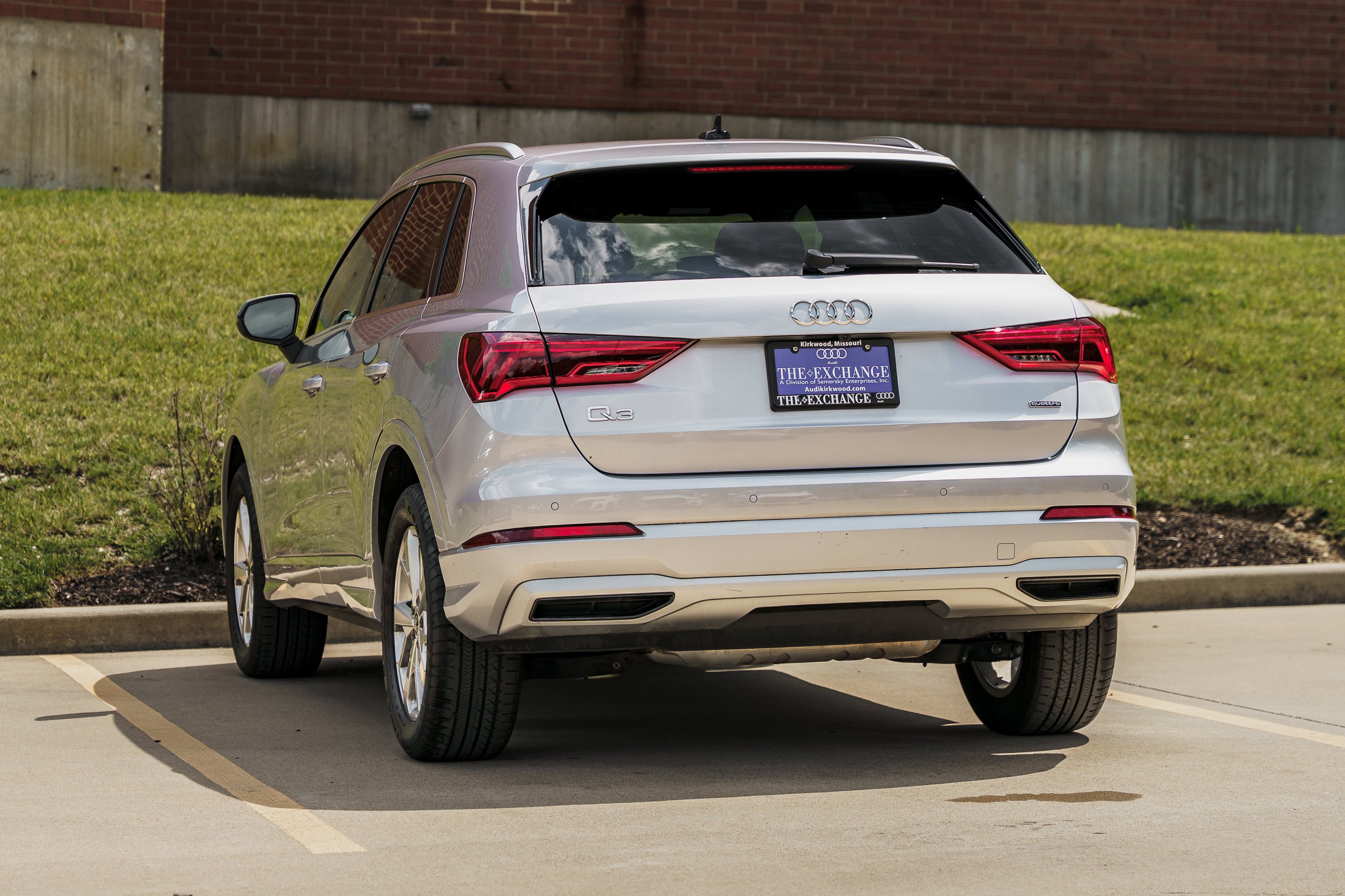 Used 2023 Florett Silver Metallic Audi Premium image 5