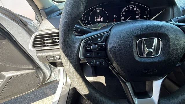 Used 2021 Silver Honda LX image 26