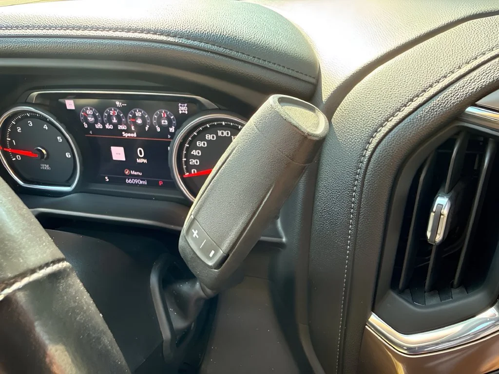 Used 2022 Black Chevrolet High Country image 23
