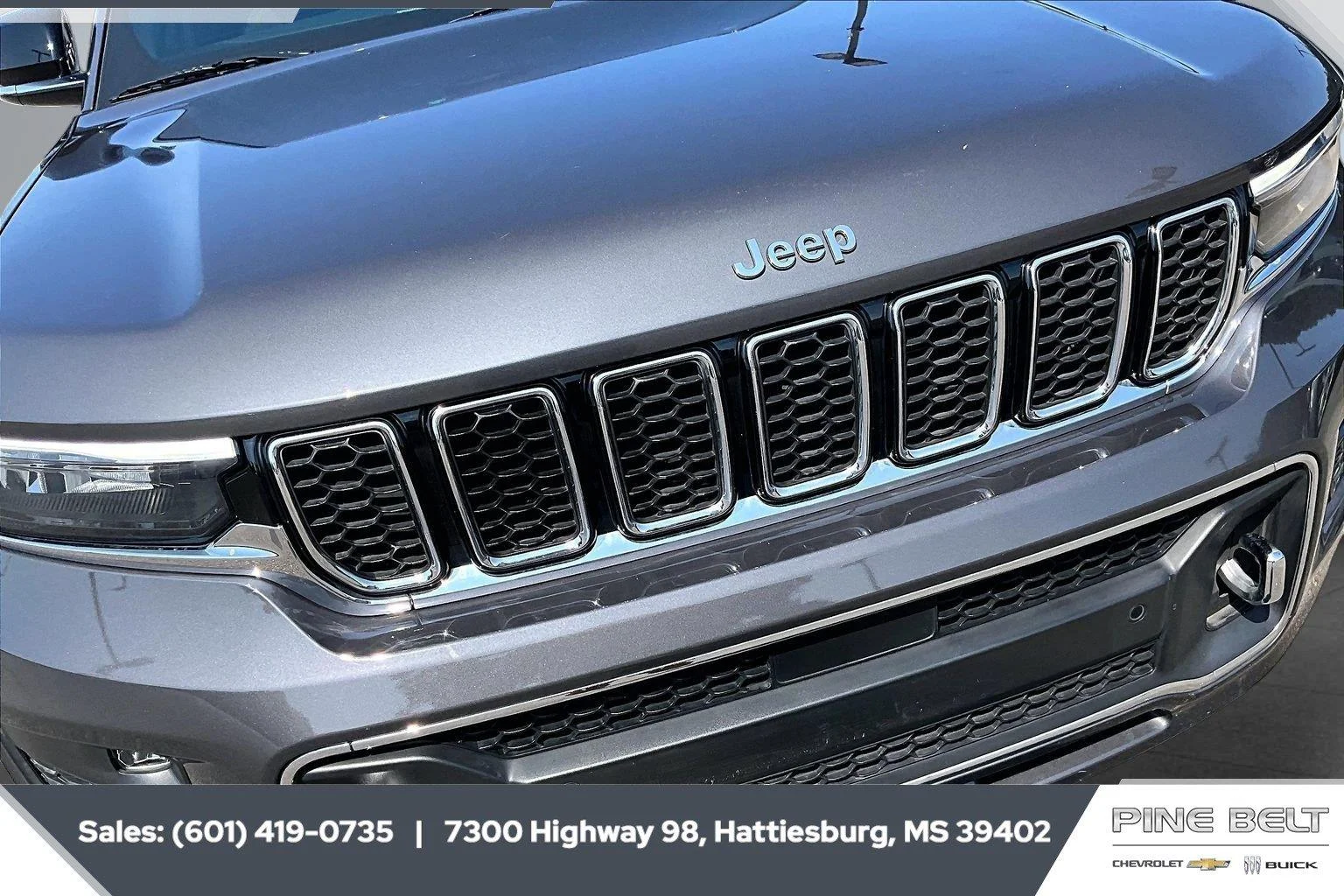 Used 2023 Baltic Gray Metallic Clearcoat Jeep Overland image 22