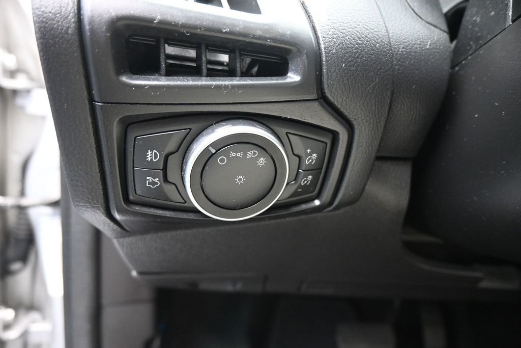 Used 2023 Black Ford Outer Banks image 12
