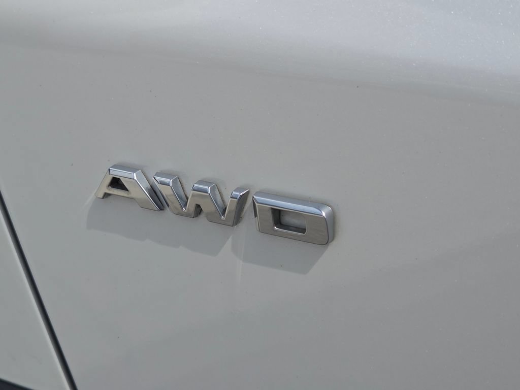 Used 2023 Crystal White Tricoat Cadillac AWD Premium Luxury image 31