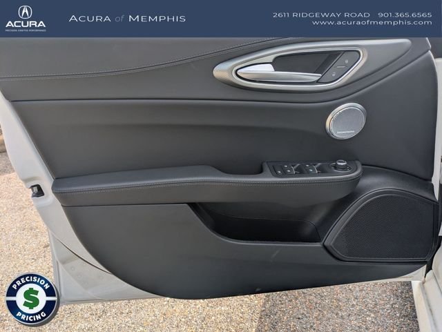 2025 Alfa Romeo Giulia Base - Photo 24
