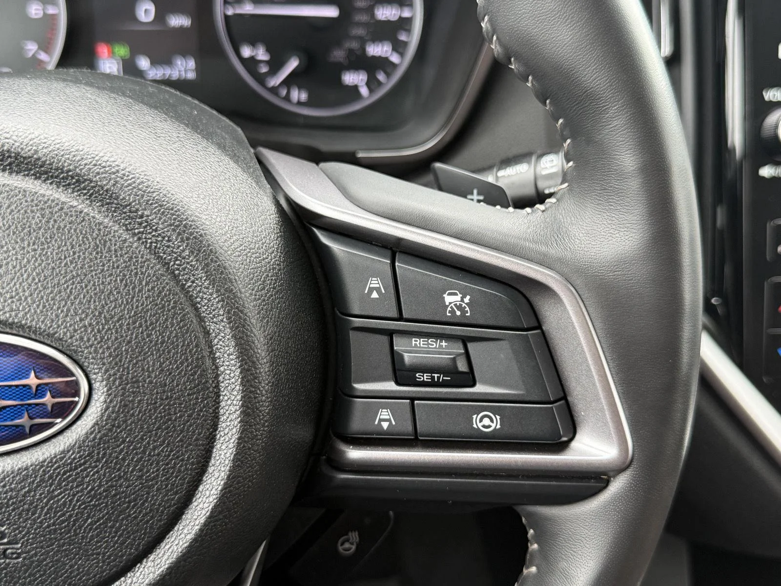 Used 2024 Magnetite Gray Metallic Subaru Touring image 29