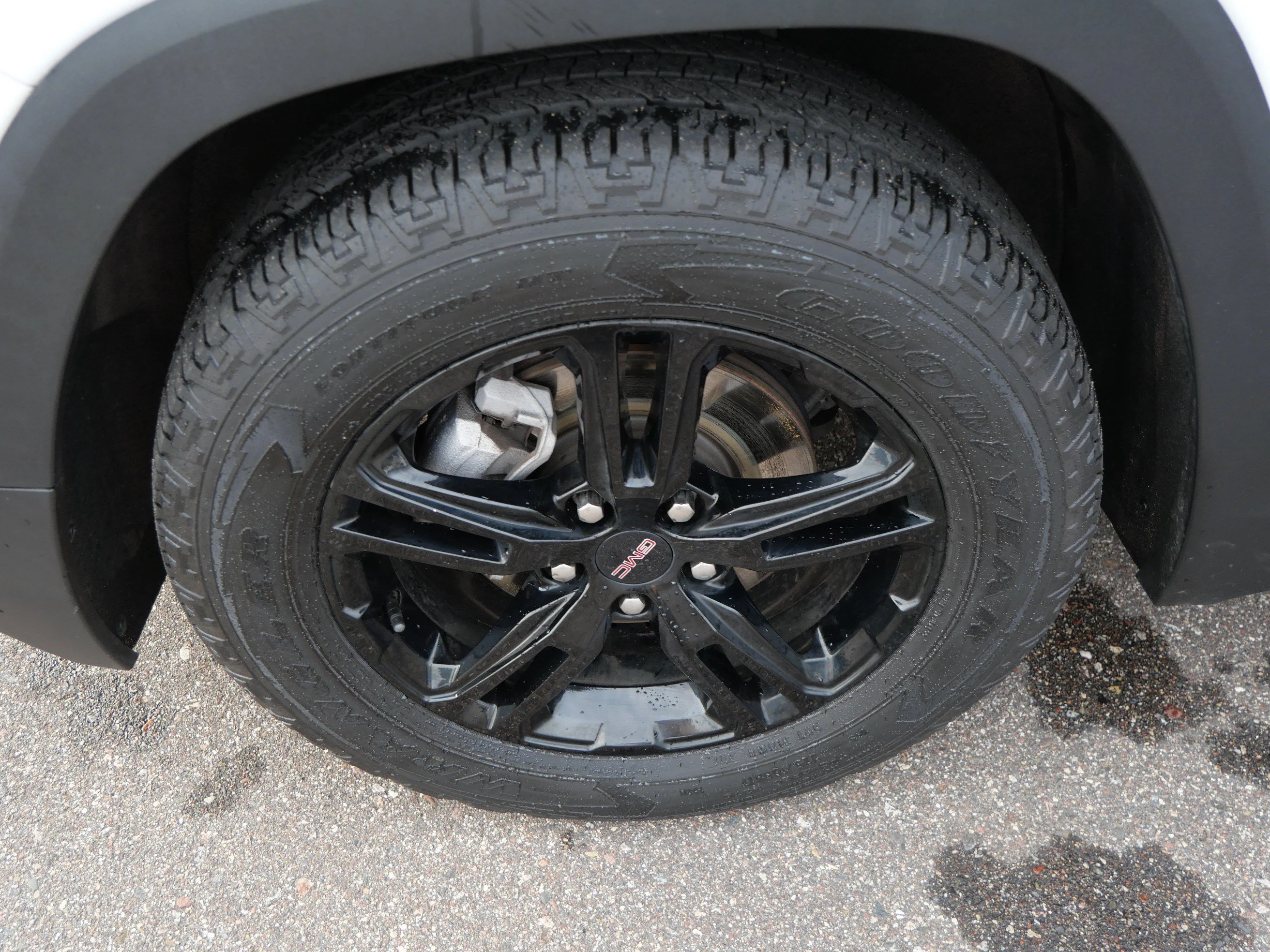 Used 2023 Summit White GMC AT4 image 16
