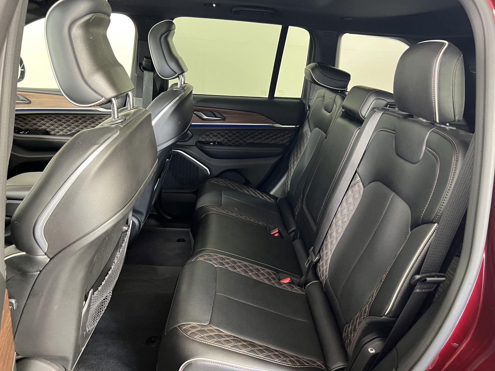 Used 2023 Velvet Red Pearlcoat Jeep Summit image 20