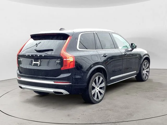 Used 2021 Onyx Black Metallic Volvo T6 Inscription image 5