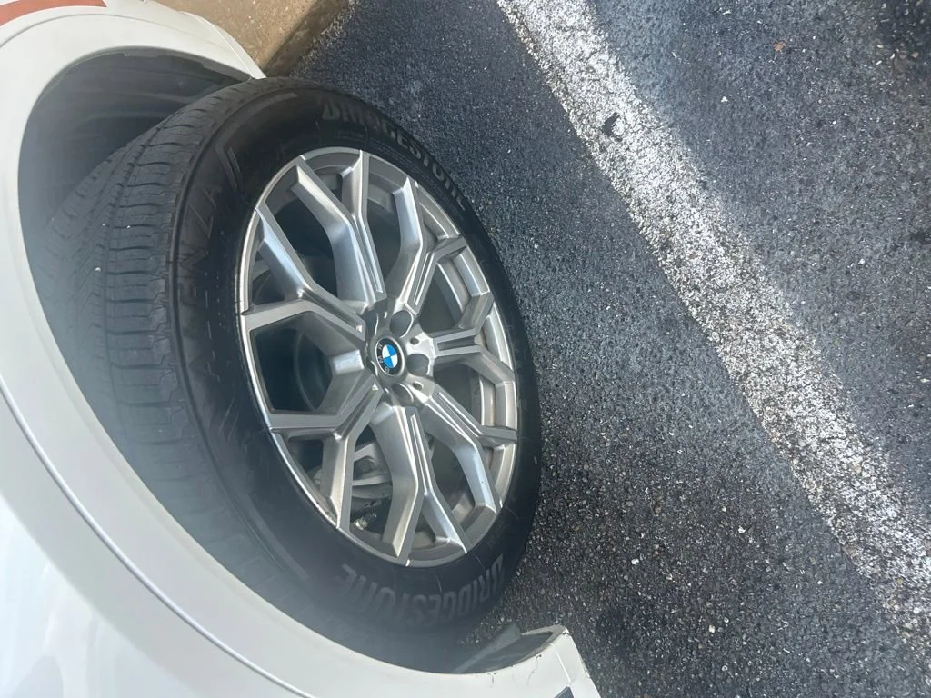 Used 2019 Mineral White Metallic BMW xDrive40i image 8