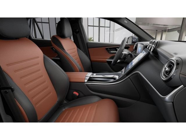 New 2026 MANUFAKTUR Alpine Grey Mercedes-Benz GLC 300 image 4