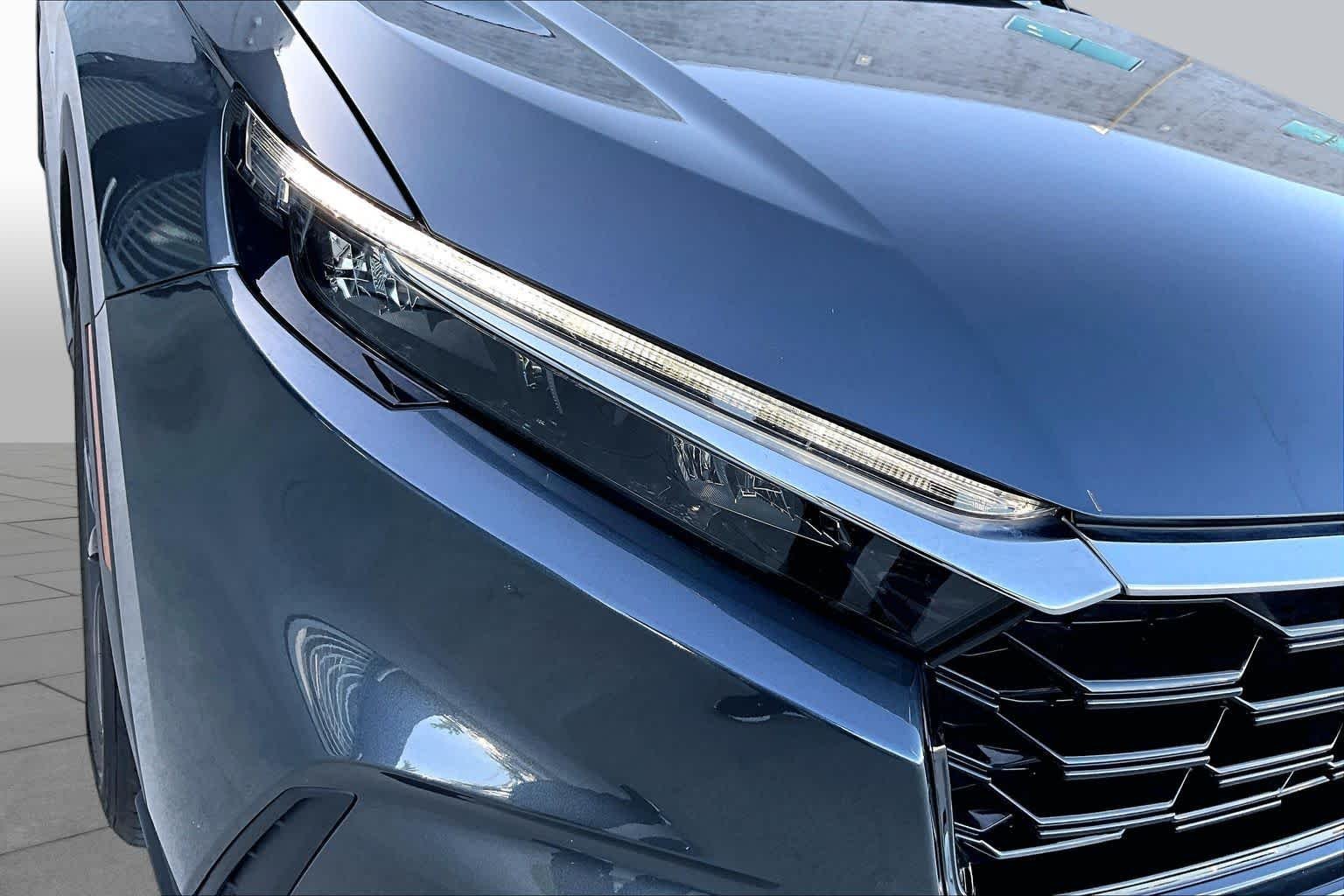 Used 2026 Meteorite Gray Metallic Honda EX-L image 24
