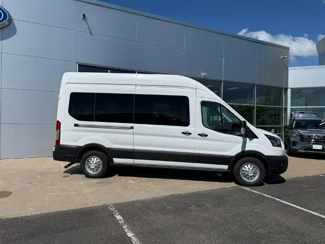 2025 Ford Transit Passenger Van XL - Photo 31