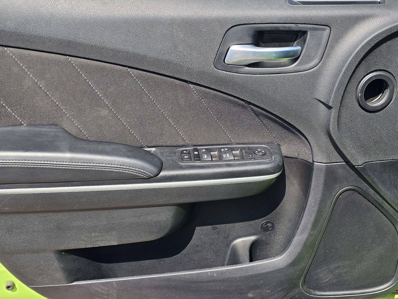Used 2023 Sublime Metallic Clearcoat Dodge SXT image 13