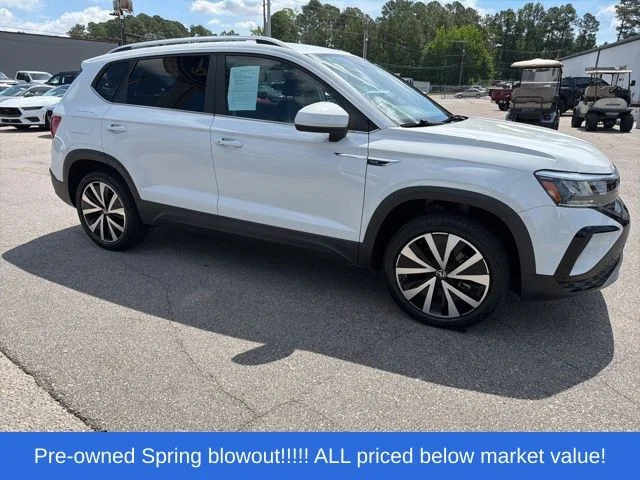 Used 2022 White Volkswagen 1.5T SE image 15