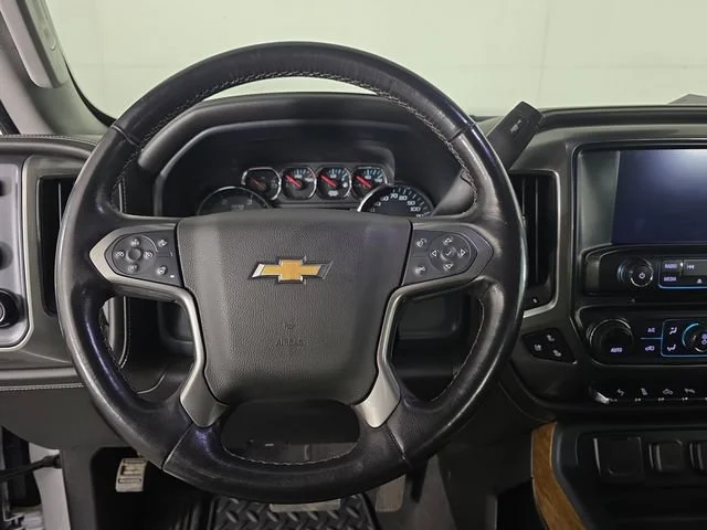Used 2019 IRIDESCENT PEARL TRICOAT Chevrolet LTZ image 14