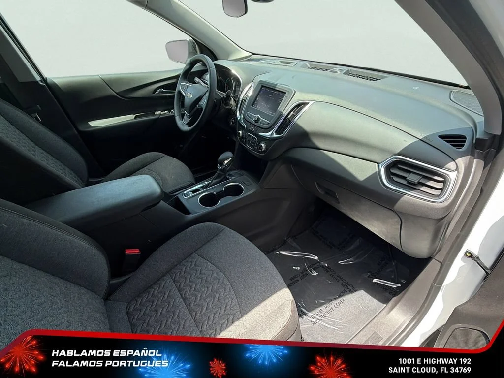 Used 2024 Summit White Chevrolet LT image 27