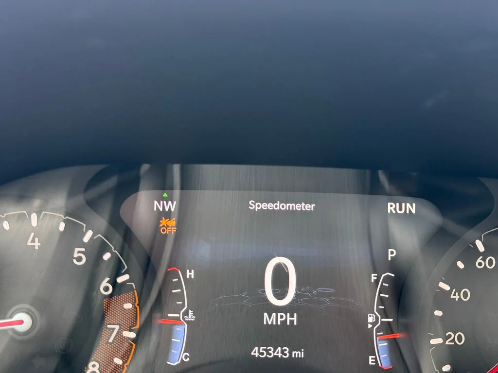 Used 2023 Gray Jeep Latitude image 15