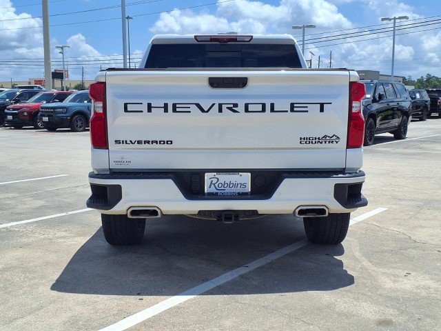 Certified Used 2024 Iridescent Pearl Tricoat Chevrolet High Country image 6