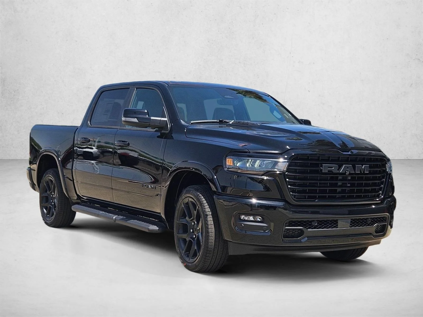 2026 RAM 1500 Laramie - Photo 7