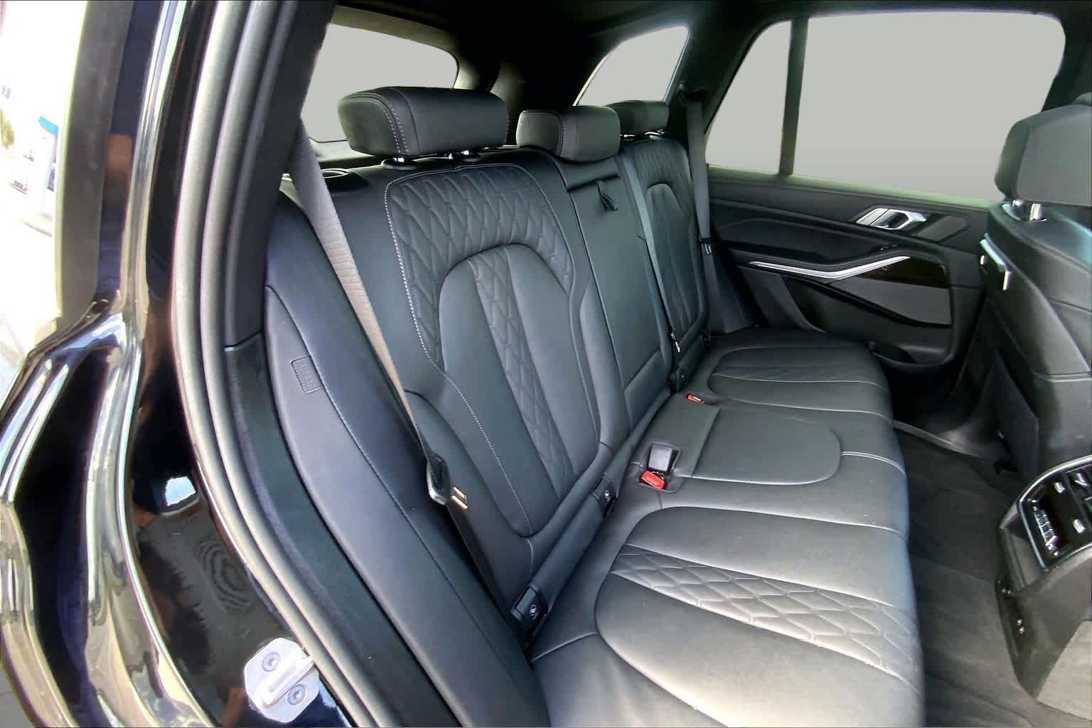 Used 2025 Black Sapphire Metallic BMW xDrive50e image 20